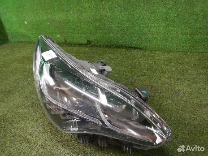 Фара правая Kia Stinger