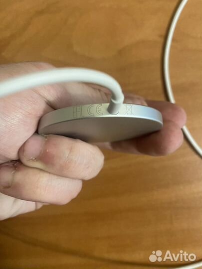 Беспроводная зарядка Apple Magsafe