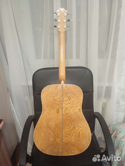 Акустическая гитара hohner