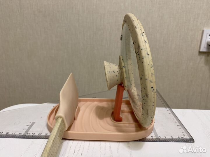 Подставка под крышки и ложки