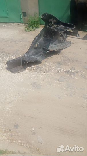 Задняя правая четверть mercedes w221 s550 long