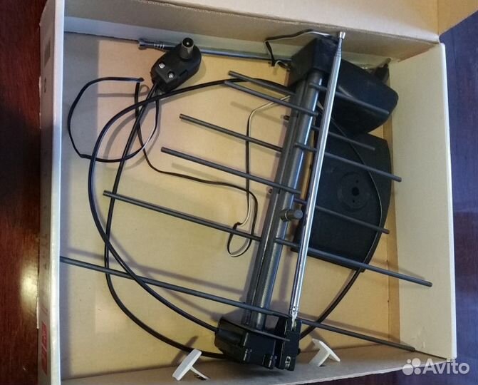 Антенна телевизионная комнат Рэмо Интер-плюс-A-DX