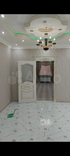 3-к. квартира, 100 м², 4/7 эт.