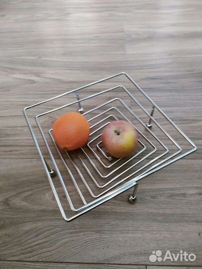 Ваза. Фруктовница. Новая. Металл