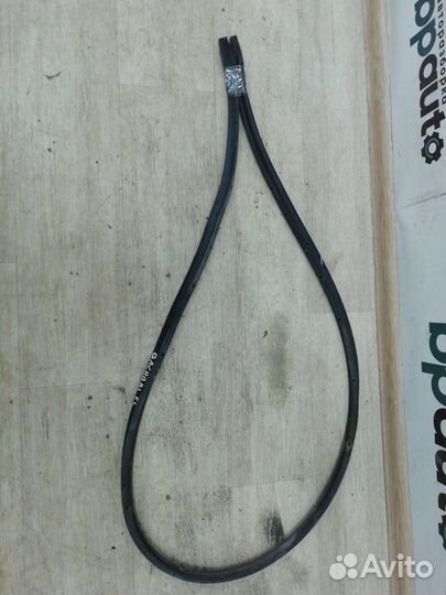 Уплотнитель передней левой двери 80831-JD000