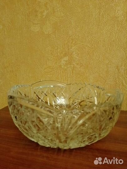 Салатник хрустальный и стекло большой