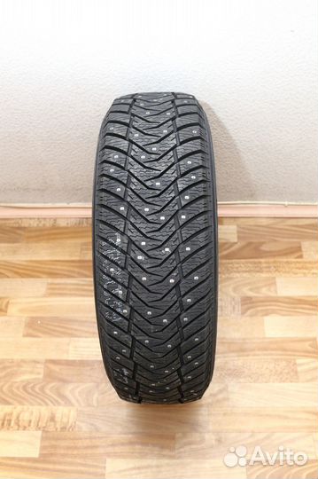 Yokohama IceGuard Stud IG65 215/55 R17 117