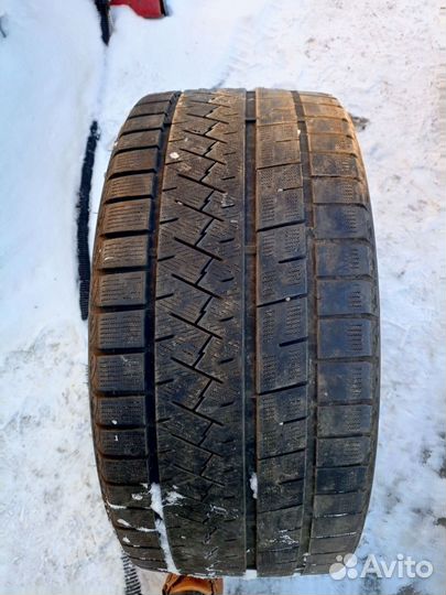 Triangle Snowlink TWT02 275/40 R20 106V