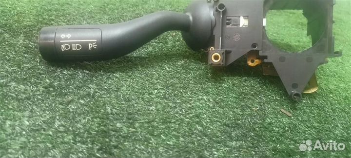 Переключатель поворотов подрулевой VW Touareg 200