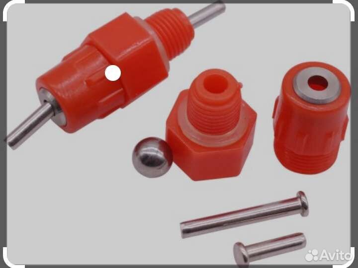 Ниппельная поилка для птиц