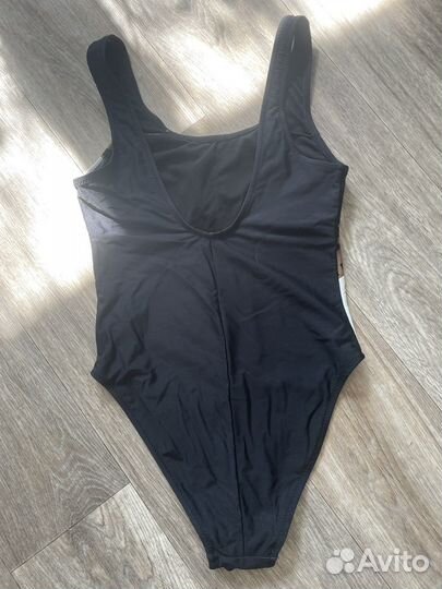 Купальник слитный