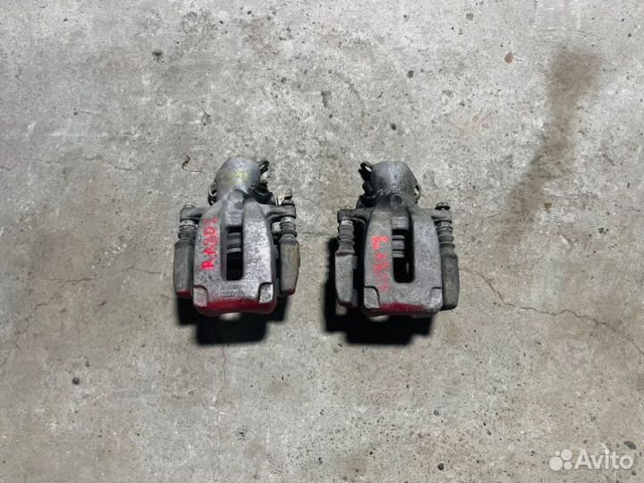 Суппорт тормозной Audi A8 D2/4D 4.2 AQF 2001