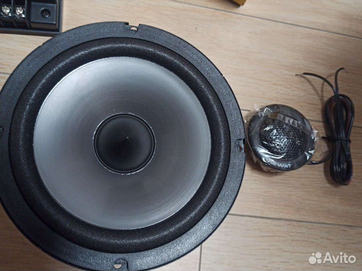 Автомобильные динамики новые swat SP-B6.2