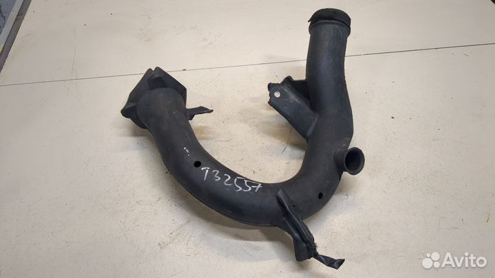 Воздухозаборник Toyota RAV 4, 2006