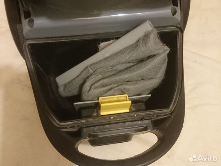 Пылесос LG Storm Extra 1400w