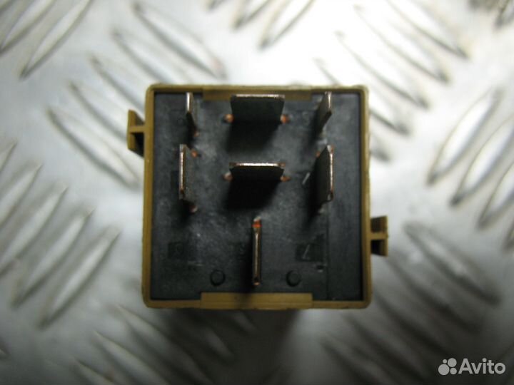 Реле стеклоочистителей BMW 5 - E39