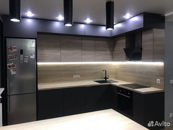 Кухни; Шкафы; Двери купе