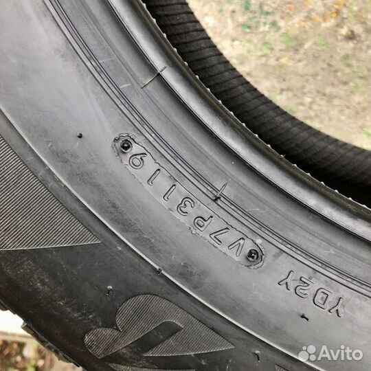 Bridgestone Ice Cruiser 7000S 225/65 R17