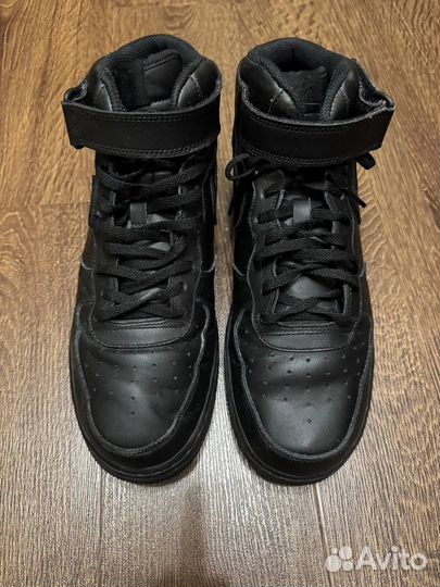 Nike air force 1 mid black