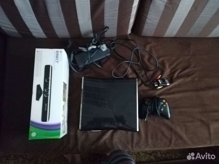 Игровая приставка xbox 360 slim прошитая с играми