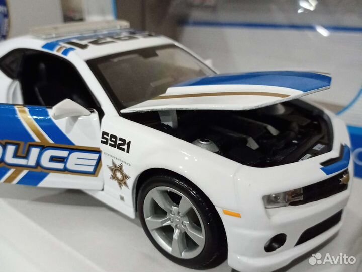 Модель Chevrolet Camaro SS RS police 1:24