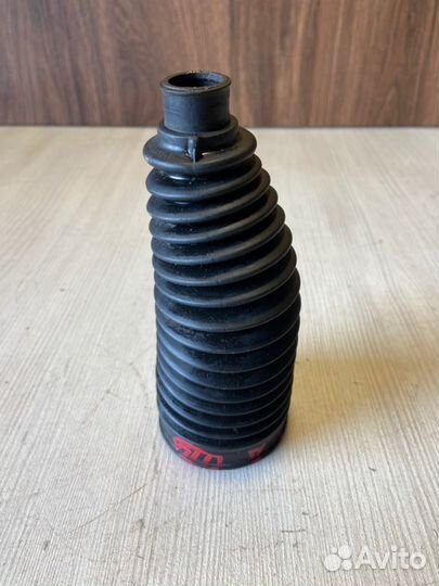 Пыльник рулевой рейки Toyota Corolla 180 1ZR-FE