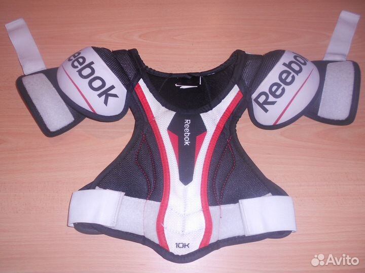 Хоккей. Защита на грудь. Возраст 4-6 лет