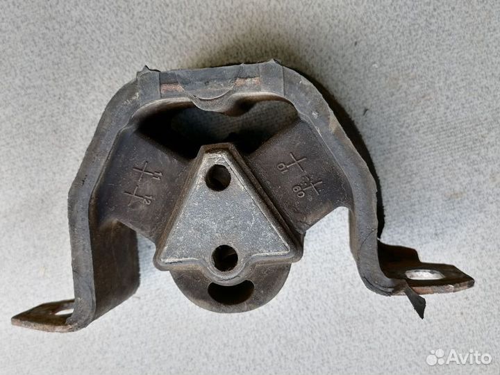 Опора двигателя передн левая Daewoo Nexia 1995-16