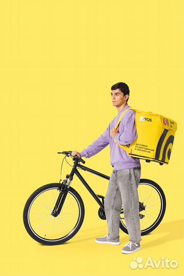 Курьер Яндекс Еда