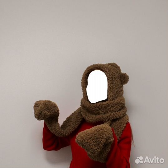 Шапка зимняя с ушками и перчатками