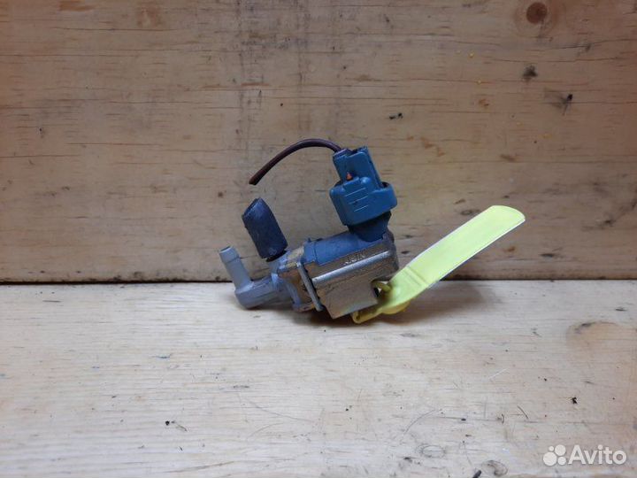 Клапан вакуумный Toyota Alphard MNH10W 1mzfe 2004