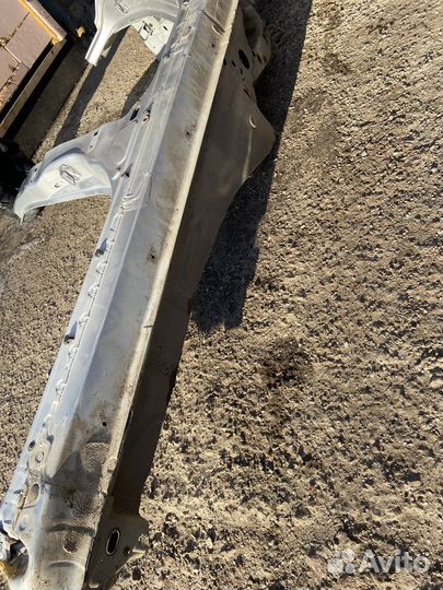 Четверть задняя левая с порогом Ford Focus 3 седан