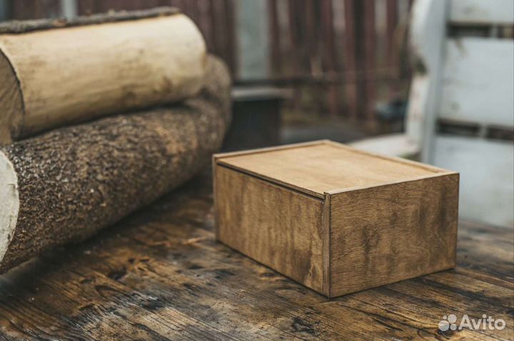 Ящик деревянный подарочный