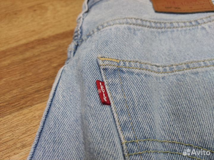 Женские джинсы Levis