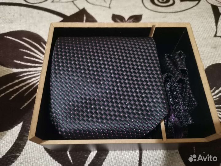 Галстук Benini с платком