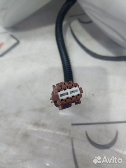 Зеркало nissan tiida tiida latio C11 JC11 NC11 SC11 SJC11 SNC11 7 контактов правое 963011JY3D белый