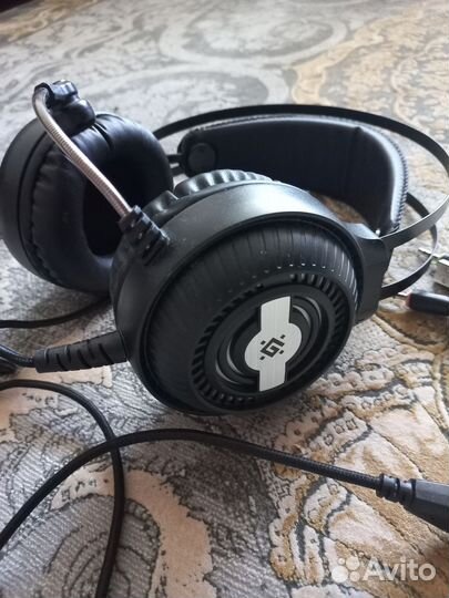 Проводные наушники на голову с микрофоном
