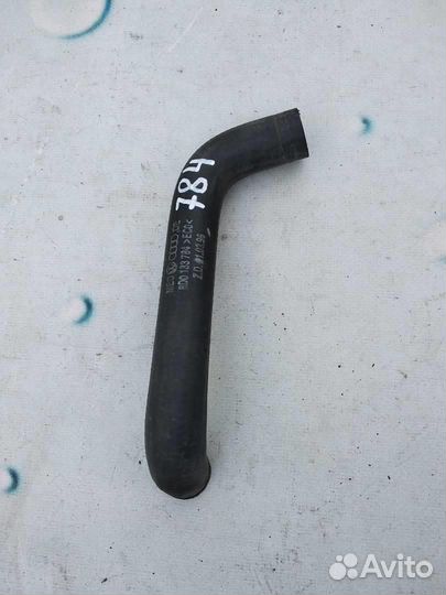 Патрубок охлаждения 8d0133784