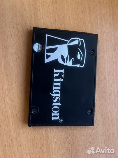 Ssd kingston KC600