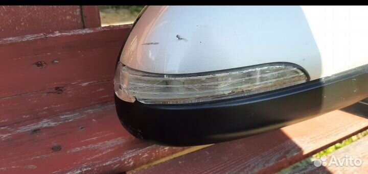 Зеркало правое на SsangYong