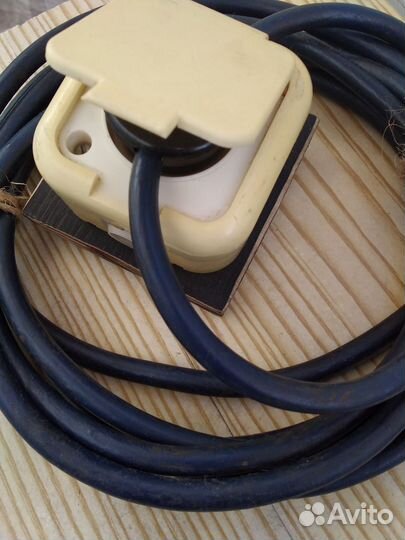 Удлинитель (переноска), пружина