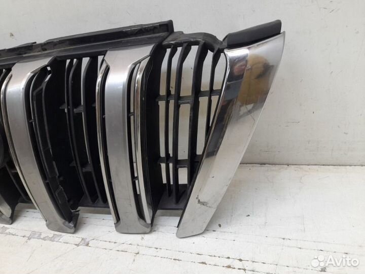 Решетка радиатора Toyota Land Cruiser Prado 150