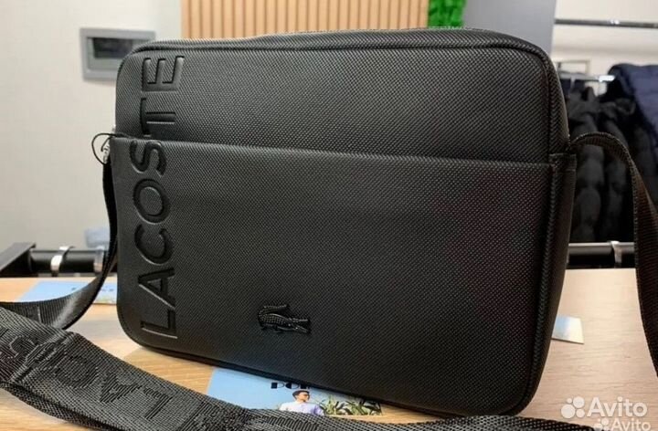 Сумках через плечо Lacoste Лакост