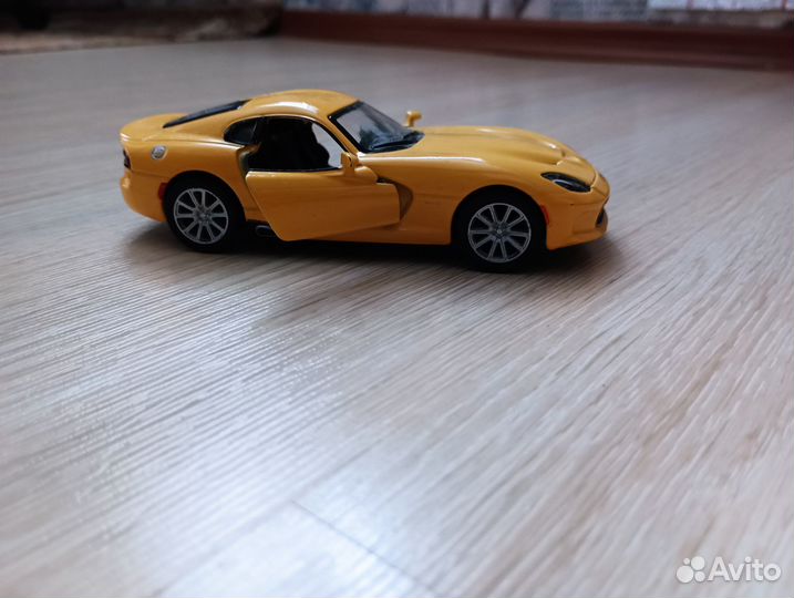 Коллекционные машинки bmwi8 Lamborghini str Viper