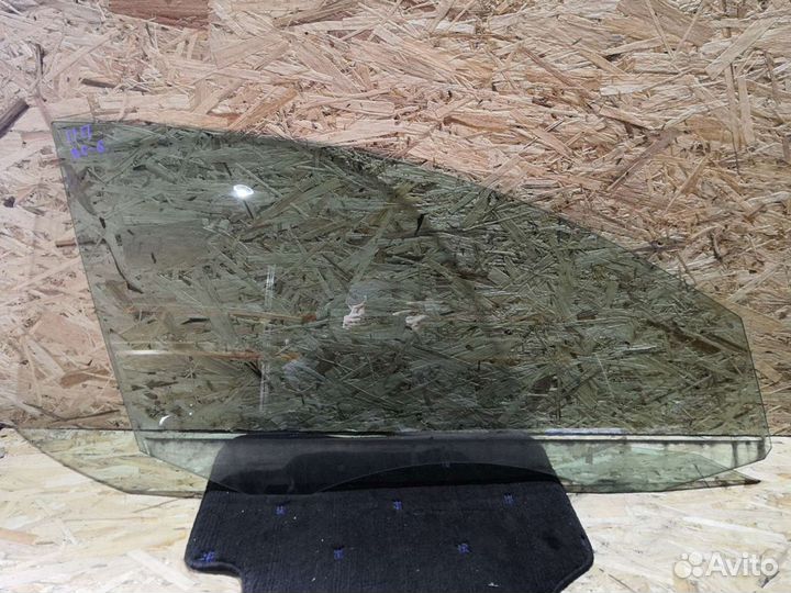 Стекло переднее правое Volkswagen Passat B6