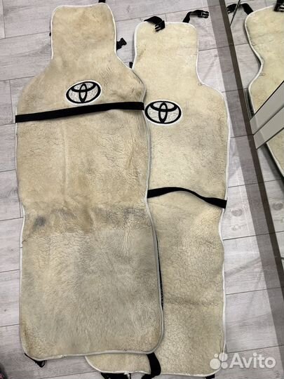 Чехлы на передние сиденья toyota