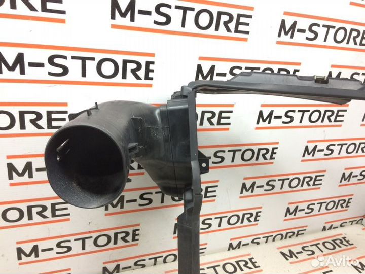 Диффузор радиатора Bmw 5-Series E60 N52B25A 2008