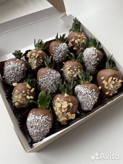 Клубника в шоколаде. Вкусный подарок