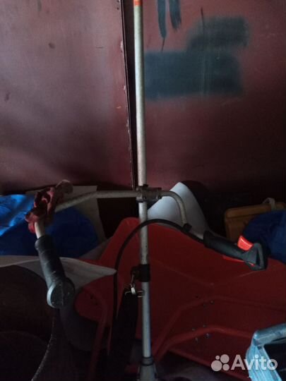 Продаю бензо триммер