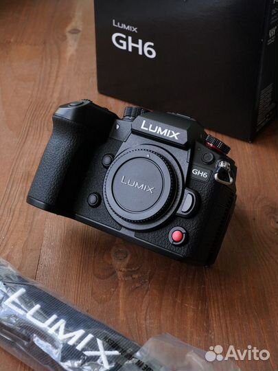 Panasonic Lumix DC-GH6